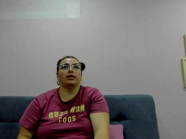 Lucia-Williams from BongaCams is Freechat