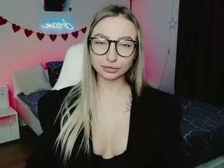 amelia-six from CamSoda is Freechat