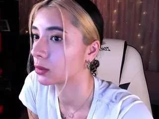 darlabelle from CamSoda is Freechat