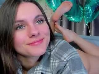 earleneanness from CamSoda is Freechat