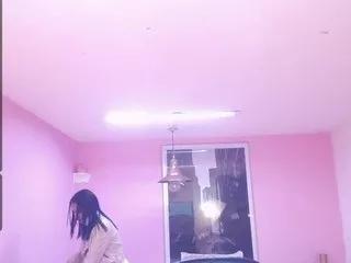 lauraglowing from CamSoda is Freechat