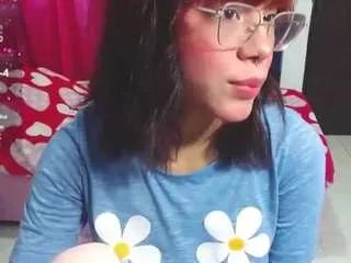 littlecutiee from CamSoda is Freechat