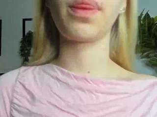 sonarise from CamSoda is Freechat