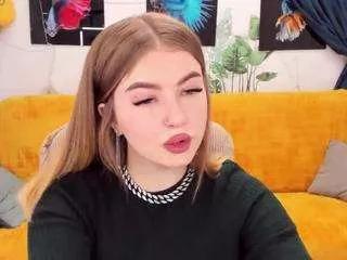 violettagreen from CamSoda is Freechat
