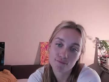 2girls_1dream from Chaturbate is Freechat