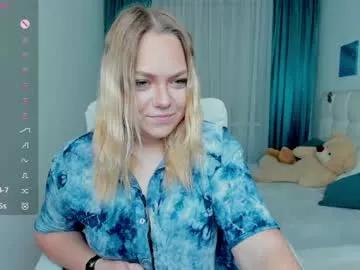 a_lisa_fox from Chaturbate is Freechat