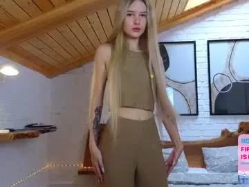 charming_melody model from Chaturbate