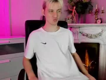 chris_crystal_ from Chaturbate is Freechat