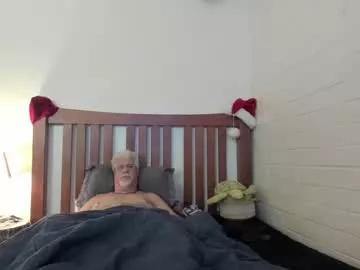 yoursilverfoxman from Chaturbate is Freechat