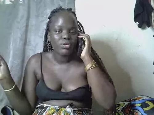 blackqeen from Cherry is Freechat