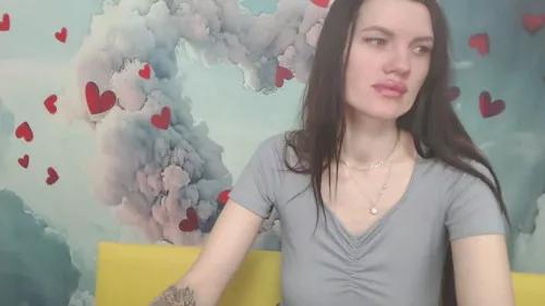 milaloona from Cherry is Freechat