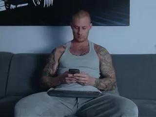 calvin_hunt from Flirt4Free is Freechat