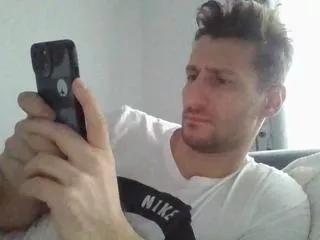 chris_aron from Flirt4Free is Freechat