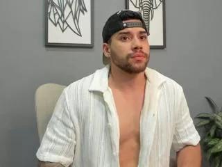 mike_montoya from Flirt4Free is Freechat