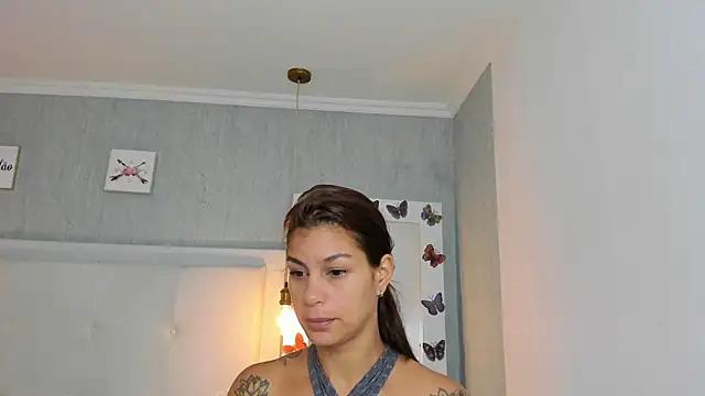 aishawild from StripChat is Freechat