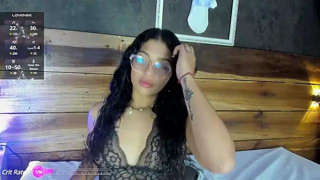 camilamendes_ from StripChat is Freechat