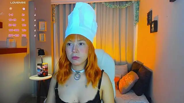 CoralineRicce_ from StripChat is Freechat