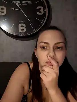 LEAsquirt91 from StripChat is Freechat