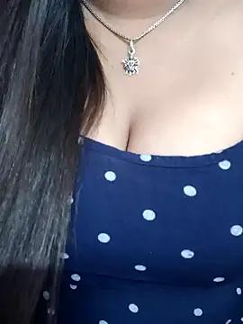 Lusty-siri from StripChat is Freechat