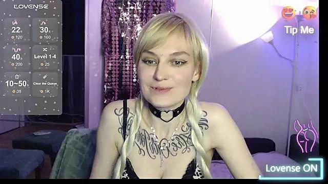 mischellemeow13 from StripChat is Freechat