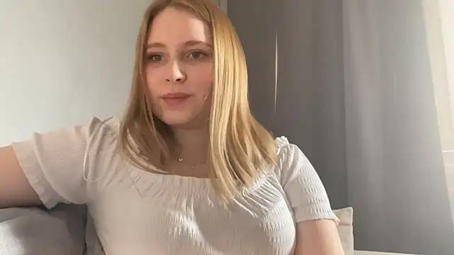 NicoleYoung from StripChat is Freechat