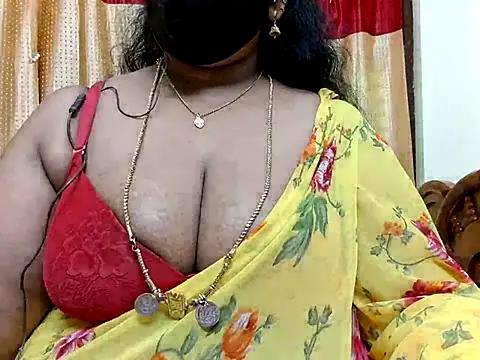 Radha-sweety32 from StripChat is Freechat