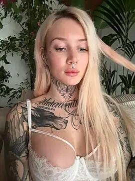 Stella-Kink from StripChat is Freechat