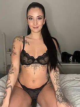 Sugarlina from StripChat is Freechat