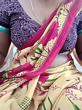 Tamil-pavi from StripChat is Freechat