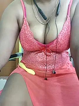 Tamilbigboobie from StripChat is Freechat