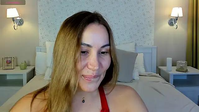 Tina-Drake from StripChat is Freechat