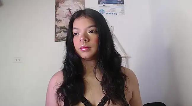 yungelitamor_ from StripChat is Freechat