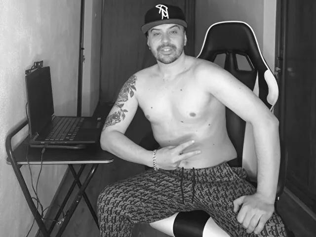 BerryJay from xCams is Freechat