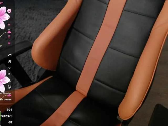 Freechat crystalyss on BongaCams