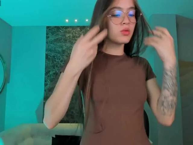 MaiaCollins1 on BongaCams 