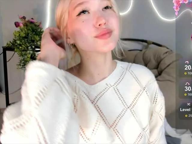 Offline milli-sunrise on BongaCams