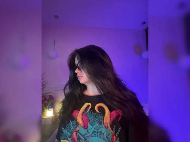 Offline WhoreMira on BongaCams