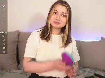 Chaturbate alice_walters is Freechat alice_walters — doggy pose #curvy #german #feet #bigass #tattoo