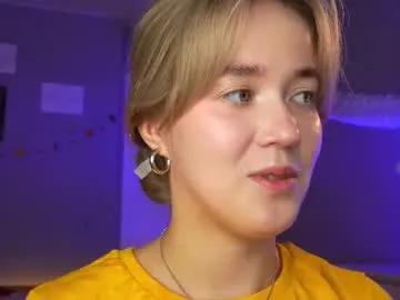 Freechat aluntick on Chaturbate