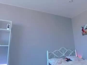 Freechat aluntick on Chaturbate