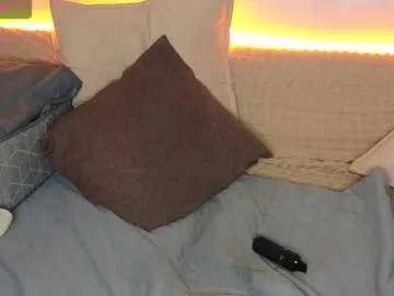 Freechat emilytrays on Chaturbate