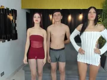 Freechat golden_girl_house on Chaturbate