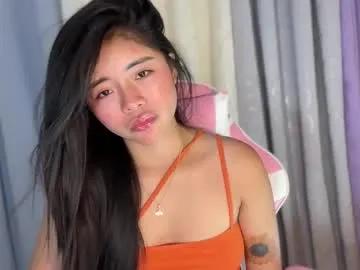 hotloveaxx on Chaturbate