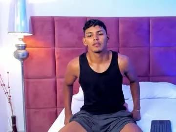 Freechat hugo_cano on Chaturbate