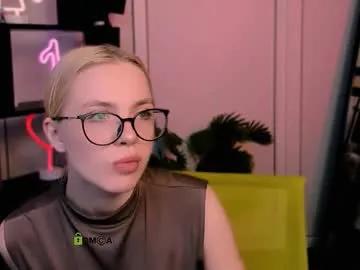 karolina_vendi — Let's choose music for our stream [600 tokens remaining]