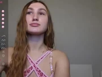Freechat kellykeat on Chaturbate