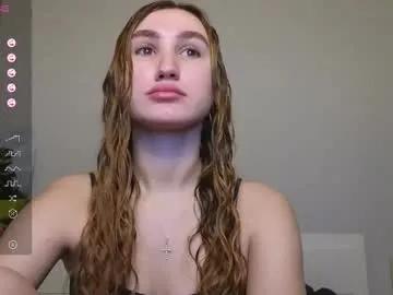 Freechat kellykeat on Chaturbate