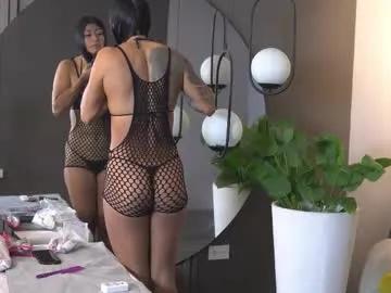 kim_beckett — #fit #smile #muscle #smalltits #ebony [1975 tokens remaining]