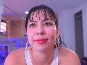 Freechat lara_giraldo on Chaturbate