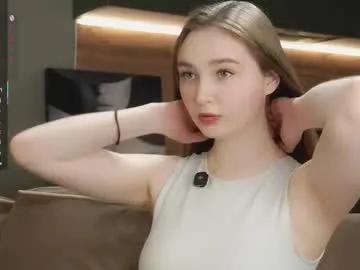 linalure — Goal: lick finger | Hey my name Lina i first day here! [24 tokens remaining]